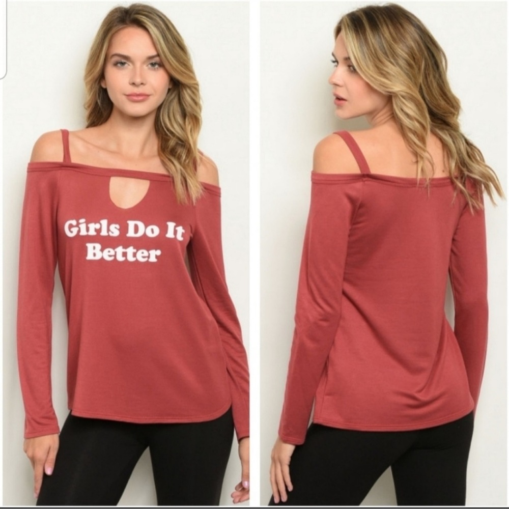 Graphic Off the Shoulders Long Sleeved Shirt Super Soft Tee Size Small